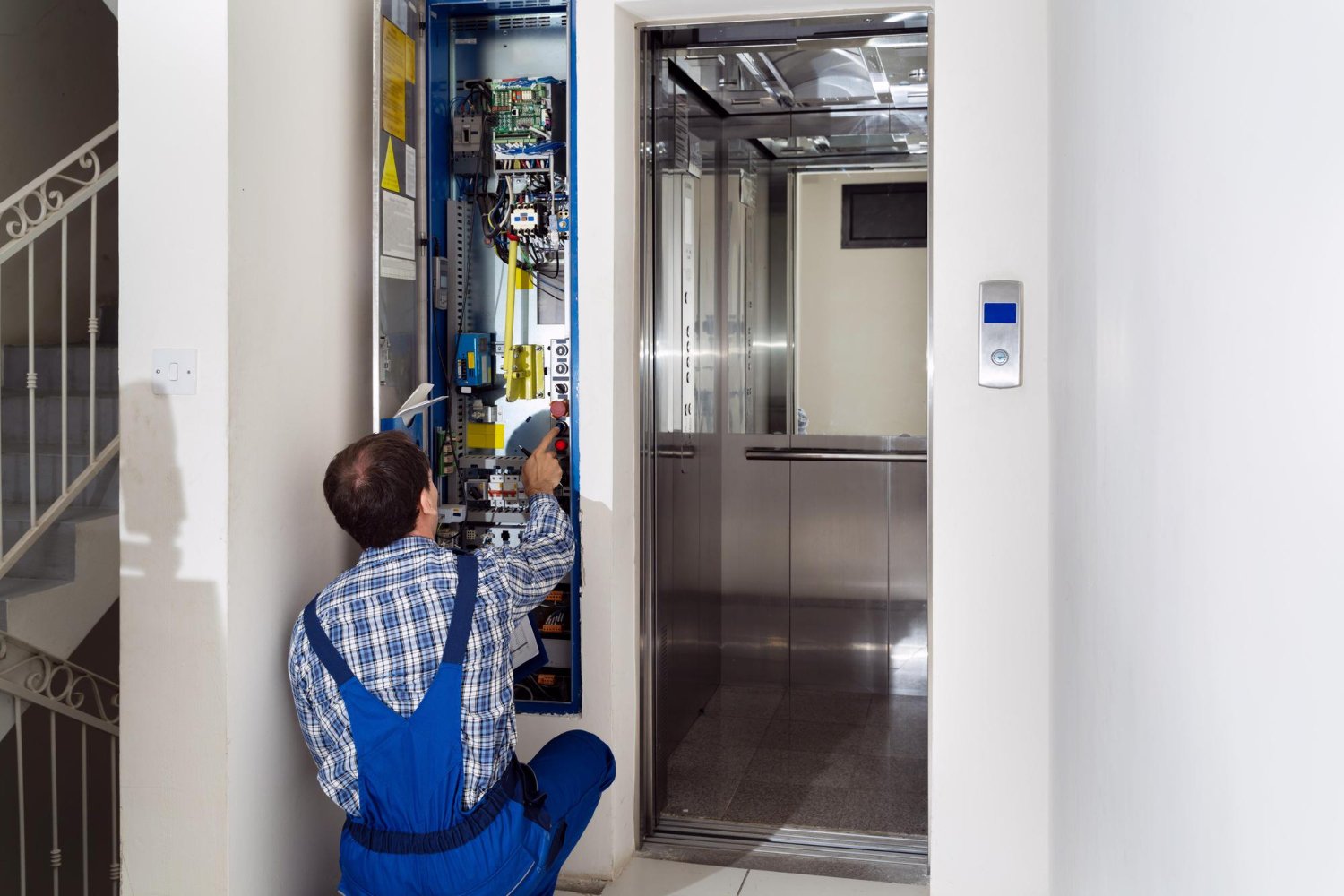 Elevator maintenance